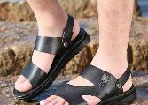 Des sandales